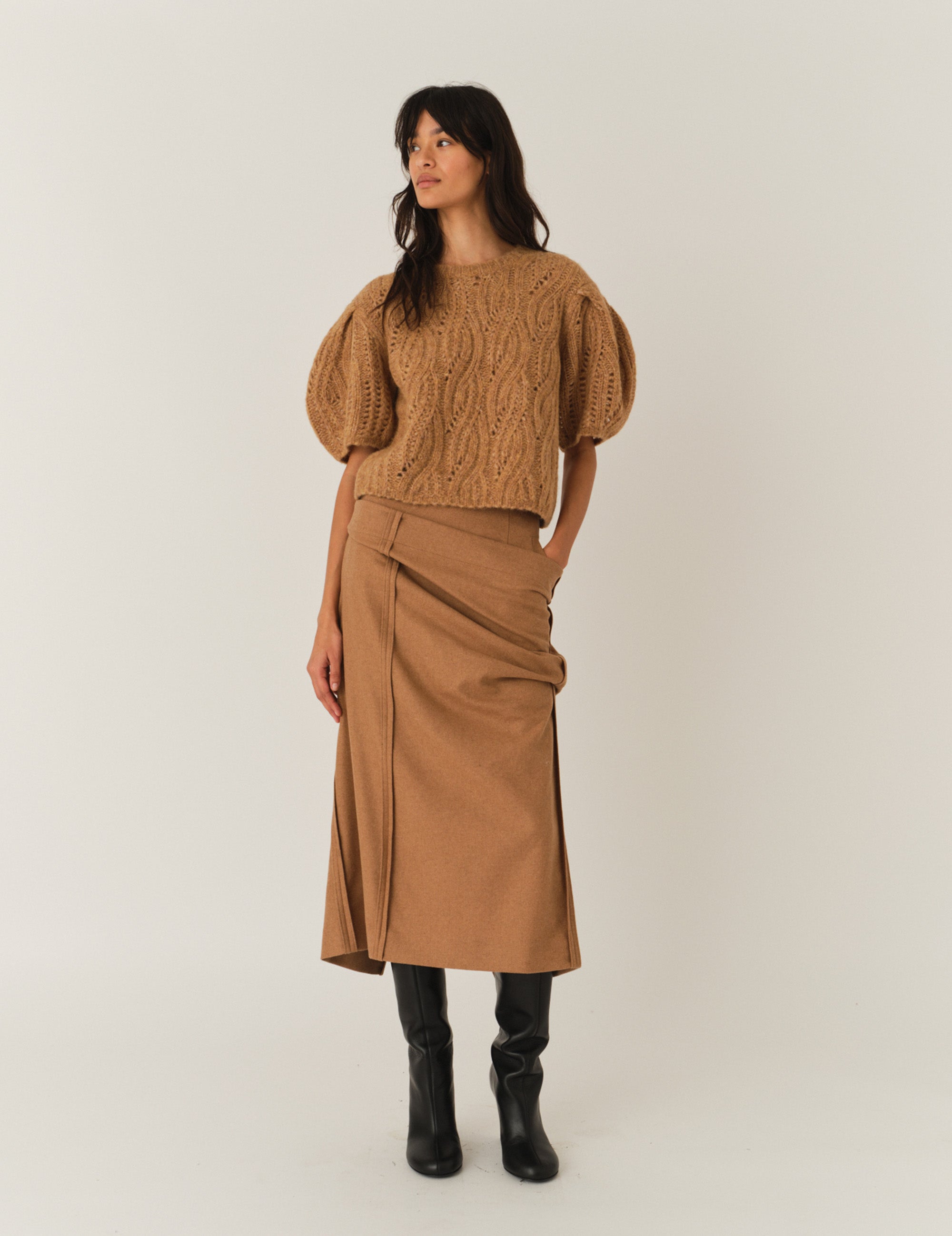 Valentina Sweater Camel 6 / Camel