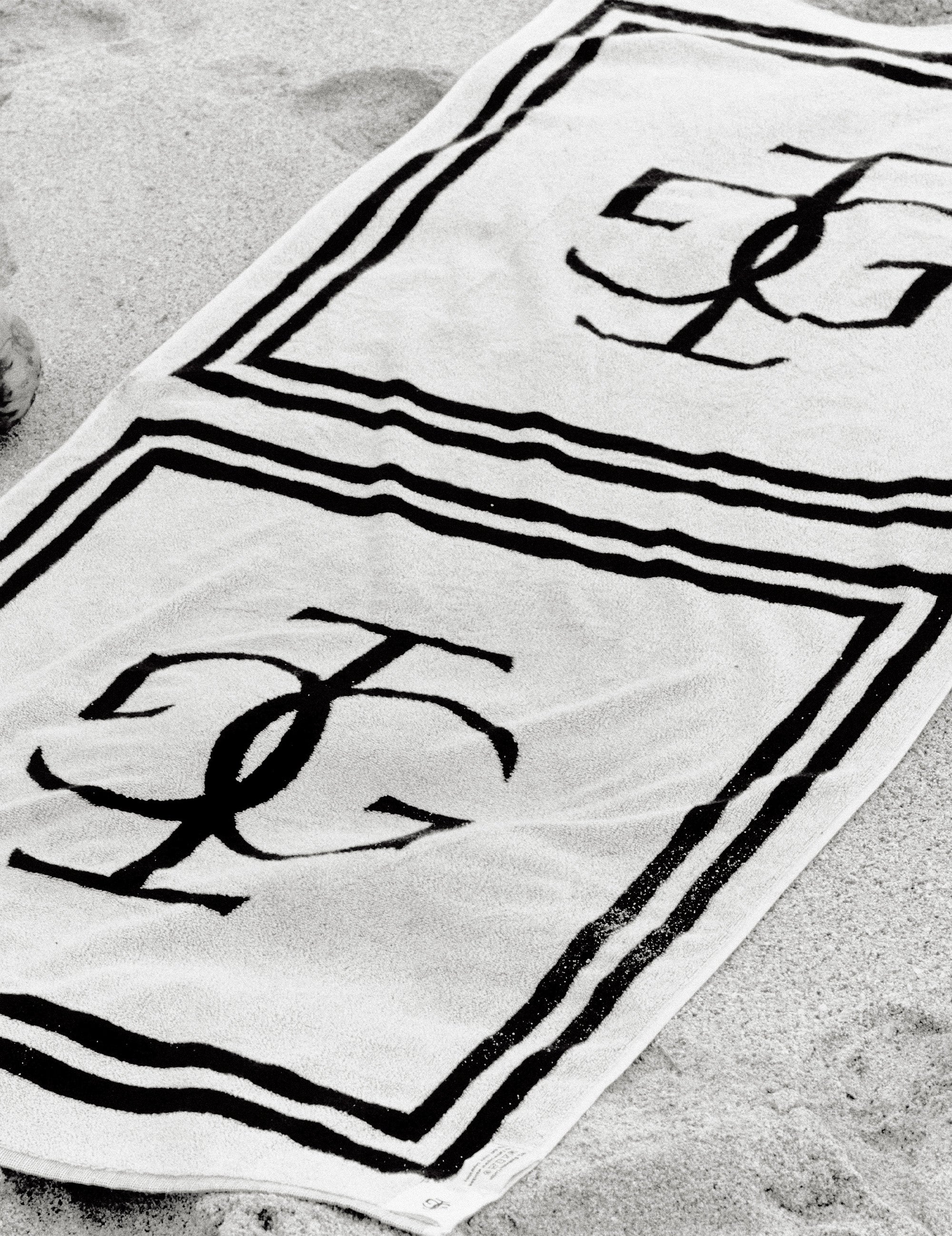 Logo Towel Bone
