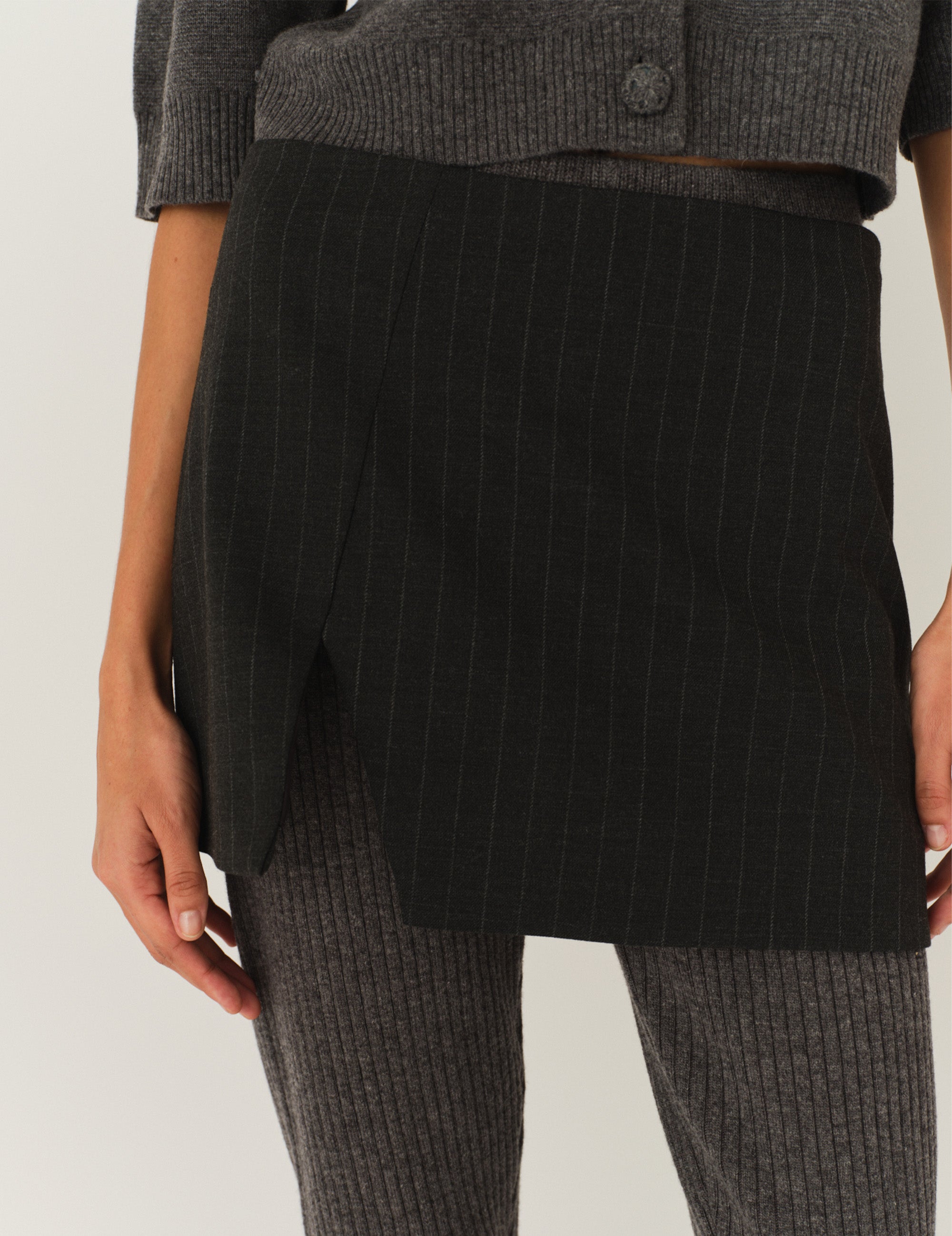 Andora Double Mini Dark Grey Pinstripe 6 / Dark Grey Pinstripe