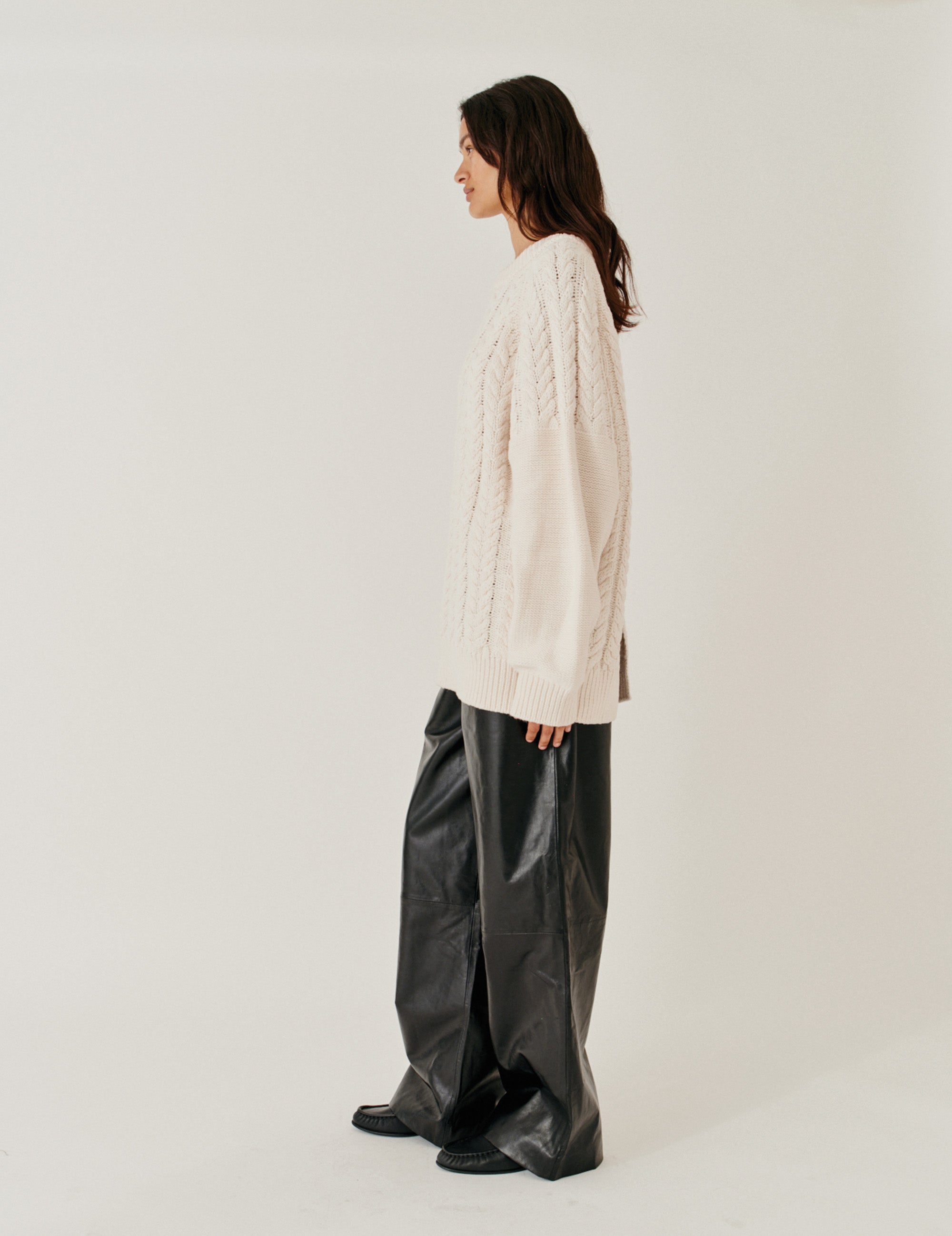 Leone Bow Sweater Cream 4 / Cream