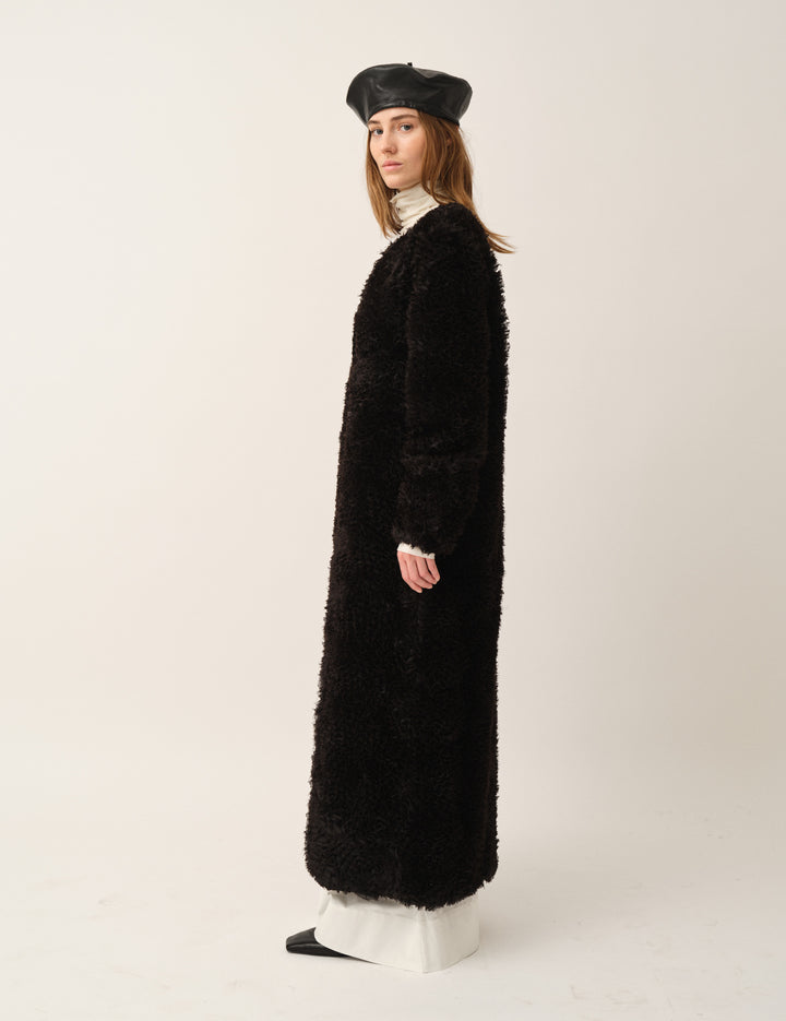 Hydra Coat Black 4 / Black