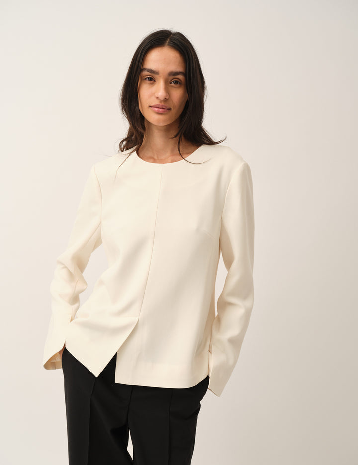 Crepe Slit Blouse Cream 4 / Cream